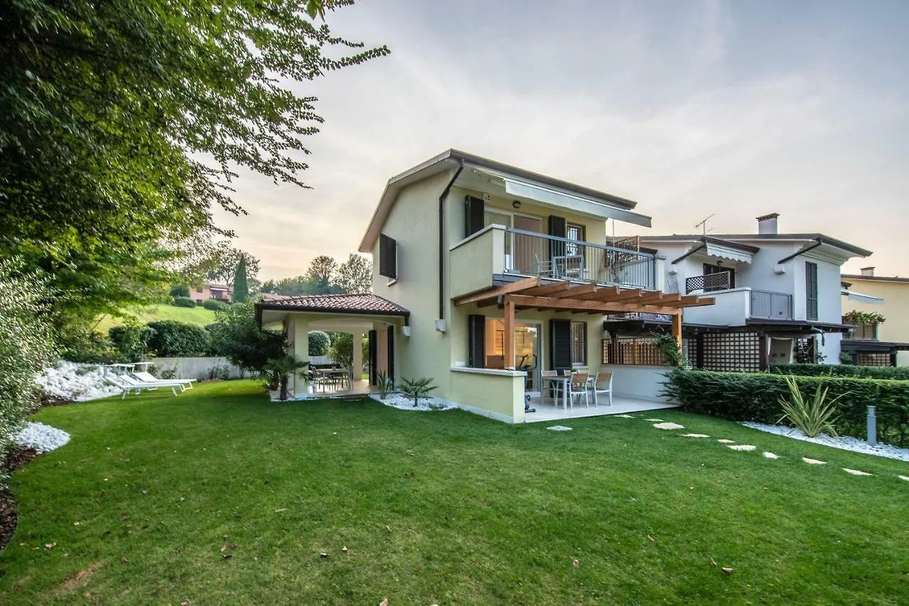 Italia Living Villa Padenghe sul Garda 0*,